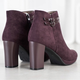 M.Daszyński Elegantne čizme s prugama crvena raznobojna 1