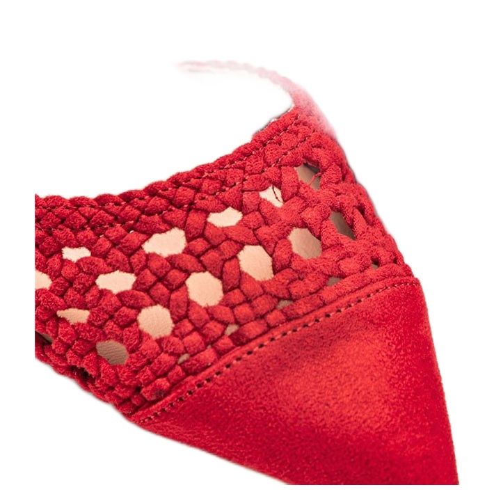 Crvene ažurne pumpe na stupu Hana crvena 1