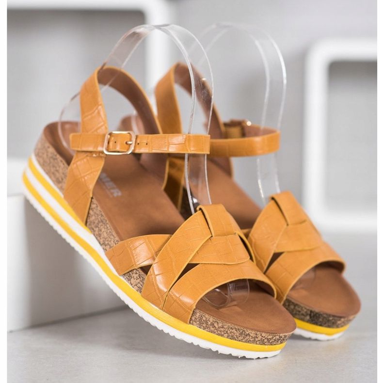 Comer Žute sandale s eko kožom žuta boja 2