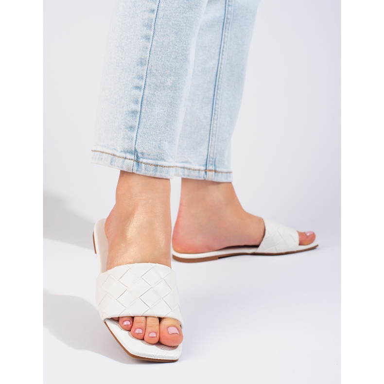 Goodin Bijele papuče od eko kože bijela 1