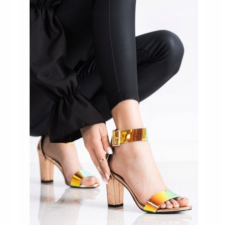 Goodin Sandale na šanku s Holo efektom zlatni 2