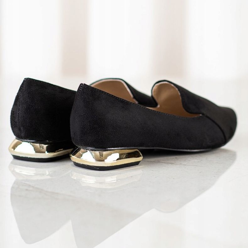 Goodin Pumpe sa zlatnom petom crno 1