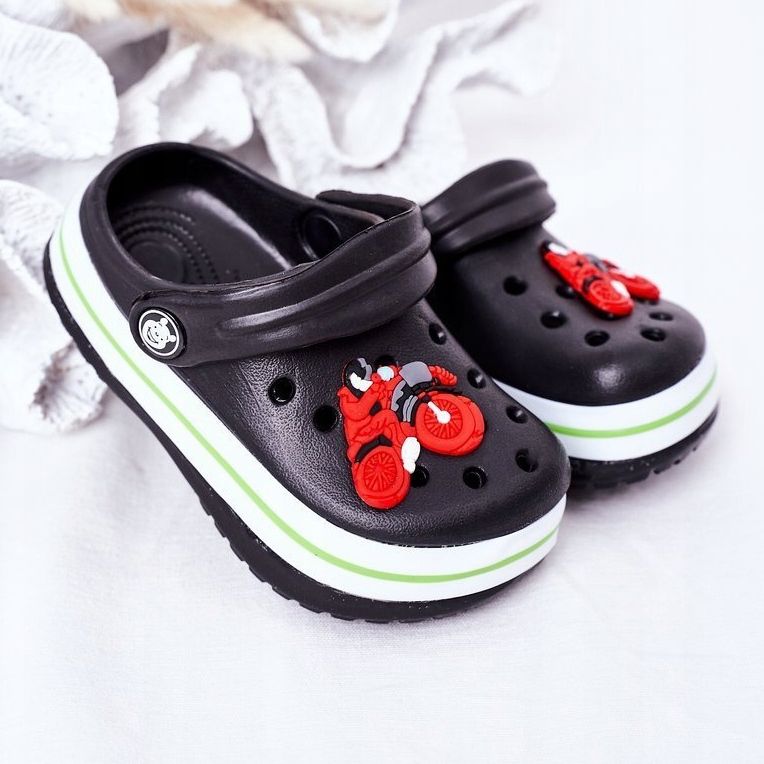 Dječje pjenušave papuče Kroks Black Lazy Day crno raznobojna 2