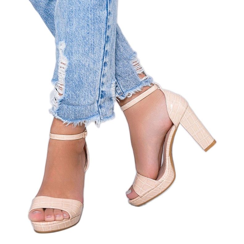 Bež sandale na stupu s uzorkom kože Black Rose 1