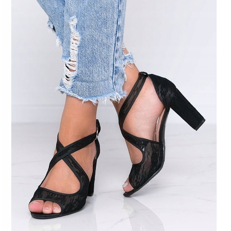 Crne čipkane sandale na stupu Beth crno 1