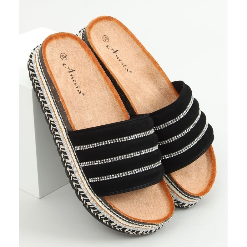 Crne N-96 Crne papuče na ukrašenom potplatu crno 1