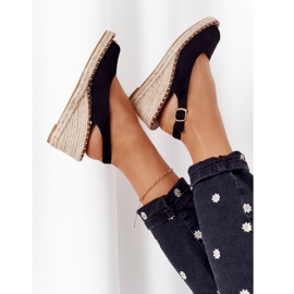 PG1 Crne sandale na klinu s pletenim crnim las palomama bež crna 1