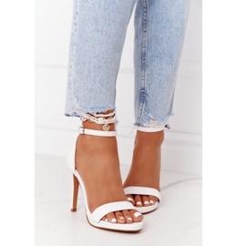 PG1 Elegantne sandale na bijeloj glamuroznoj peti bijela 2