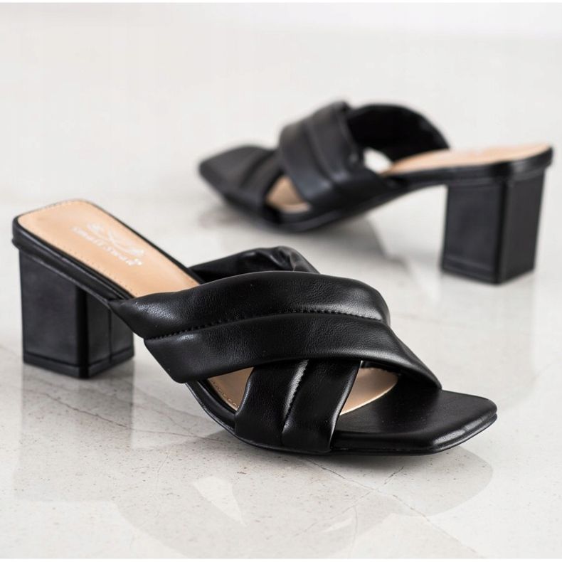 Small Swan Elegantne eko kožne papuče crno 1