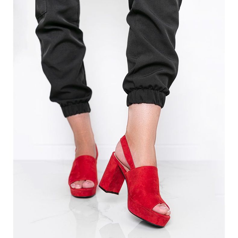 Chikieine crvene sandale na postu crvena 1