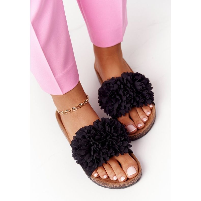 PE1 Crna cvjetna bomba na potplatu od pluta 1