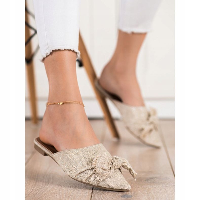 SHELOVET Elegantne papuče u špicu bež 1