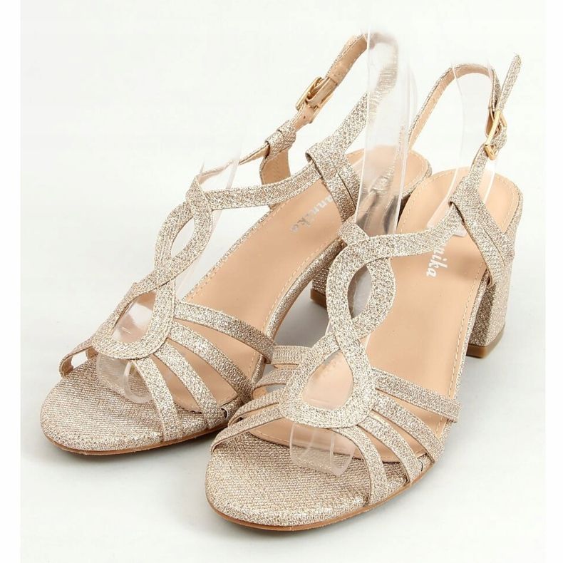 Zlatne sandale na visoku petu A3083 Gold zlatni 1