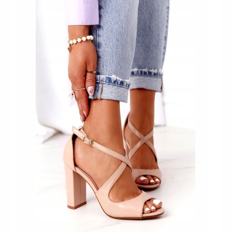 PG1 Elegantne gole Jemma sandale na šanku bež 1