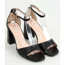 Sandale s četvrtastim potpeticama, crne TU173P-PU Crna Pu 1