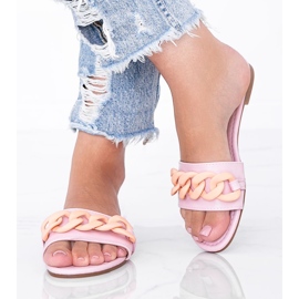 Ružičaste papuče s lancem u Coloradu ružičasta 1