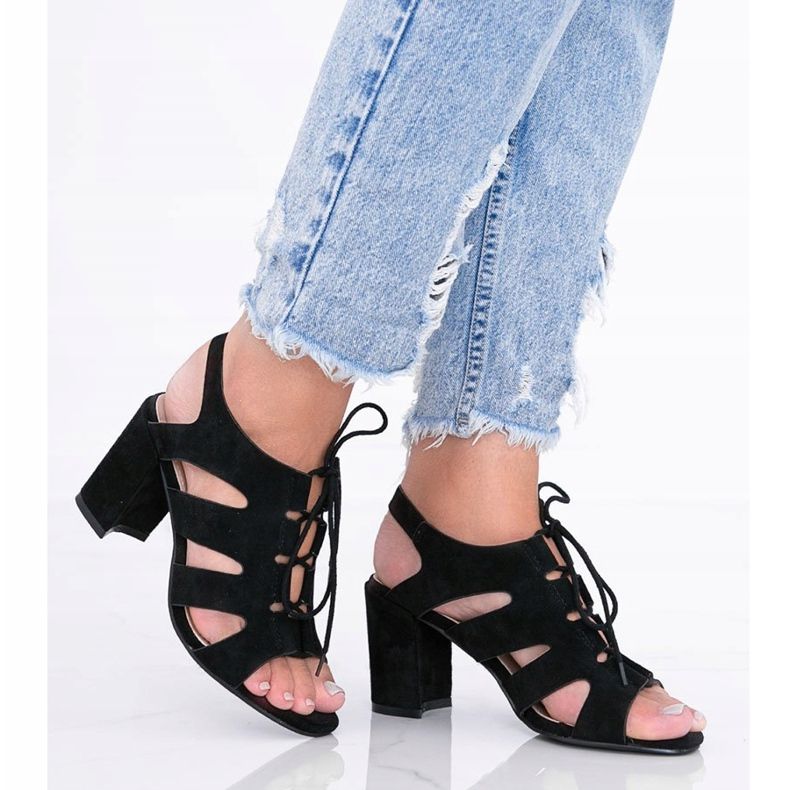 Crne sandale na vezanje na stupu Isabella crna 1