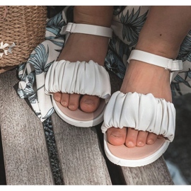 FR1 Dječje sandale s čičak bijelim Aimyjem bijela 5