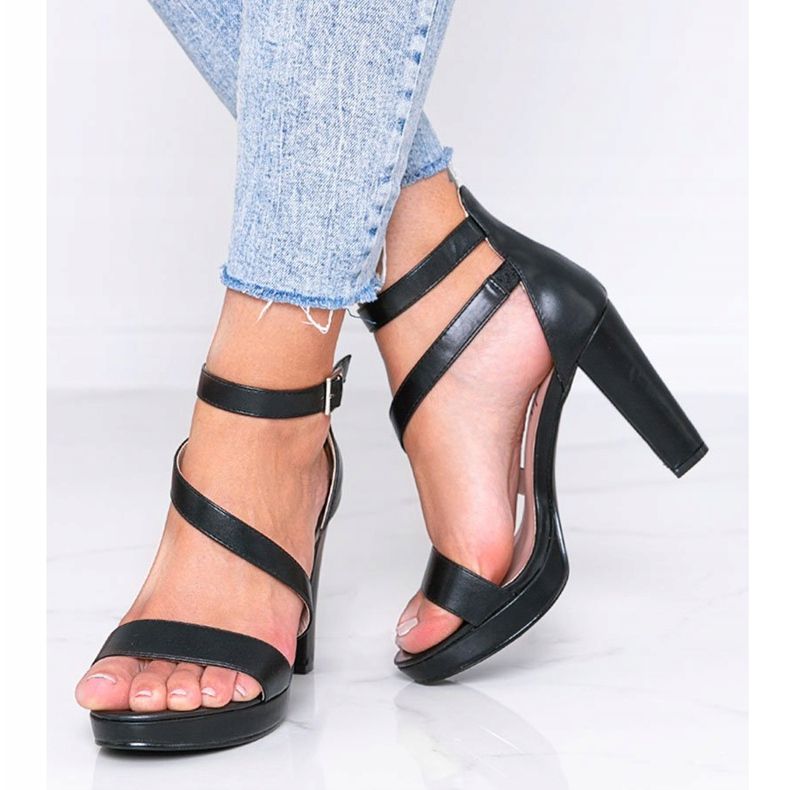 Crne sandale na platformi Got You crna 1