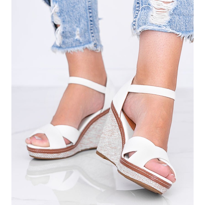 Bijele sandale na klin Marcy bijela 1