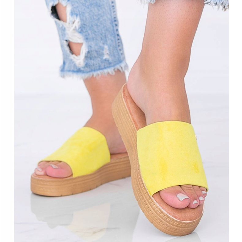 Žute papuče na Dr. Martina žuta boja 1