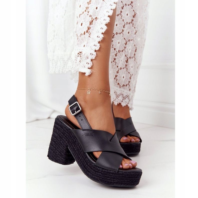 Crne sandale na visoku petu s pletenicom Big Star HH274387 crna 2