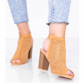 Deve sandale sa amurom na stupu Veronika smeđa 1