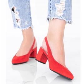 Crvene pumpe na mjestu Pettyja crvena 1