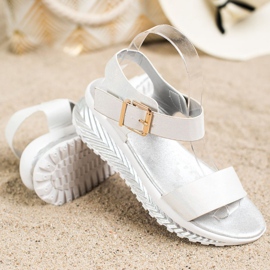 Groto Gogo Sandale na platformi sa sjajem bijela 1