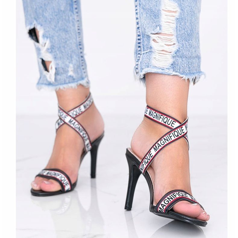 Crne Venusi sandale na visoku petu crna 1