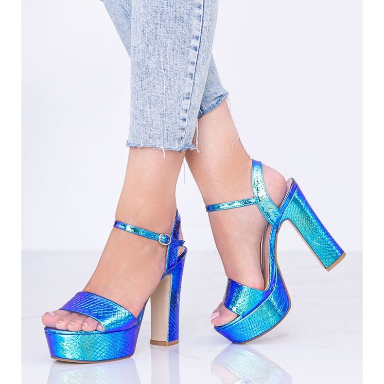 Plave holografske sandale na Diane stupu plava 1