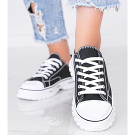 Ženske crne tenisice na debelom Georgijskom potplatu crna 1