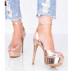 Ružičaste sandale na visoku petu Megi ružičasta 1