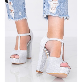 Sjajne srebrne pumpe na stupu Elissa srebro 1