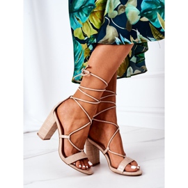 PS1 Vezane sandale na bež baru 1