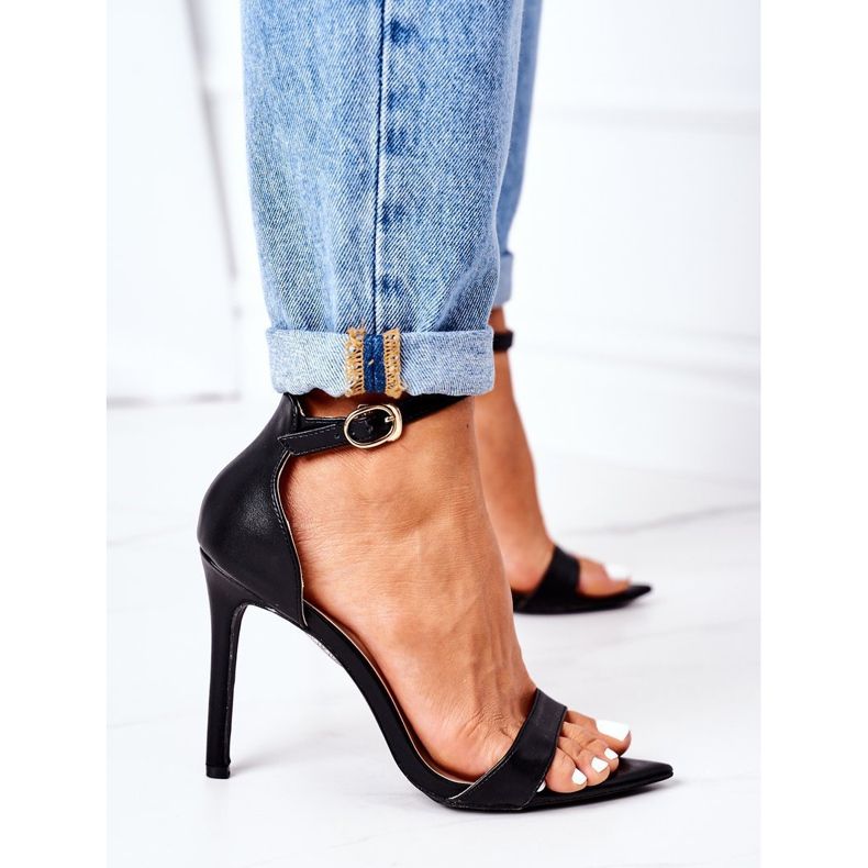 Elegantne sandale na crnoj Lu Boo peti 1