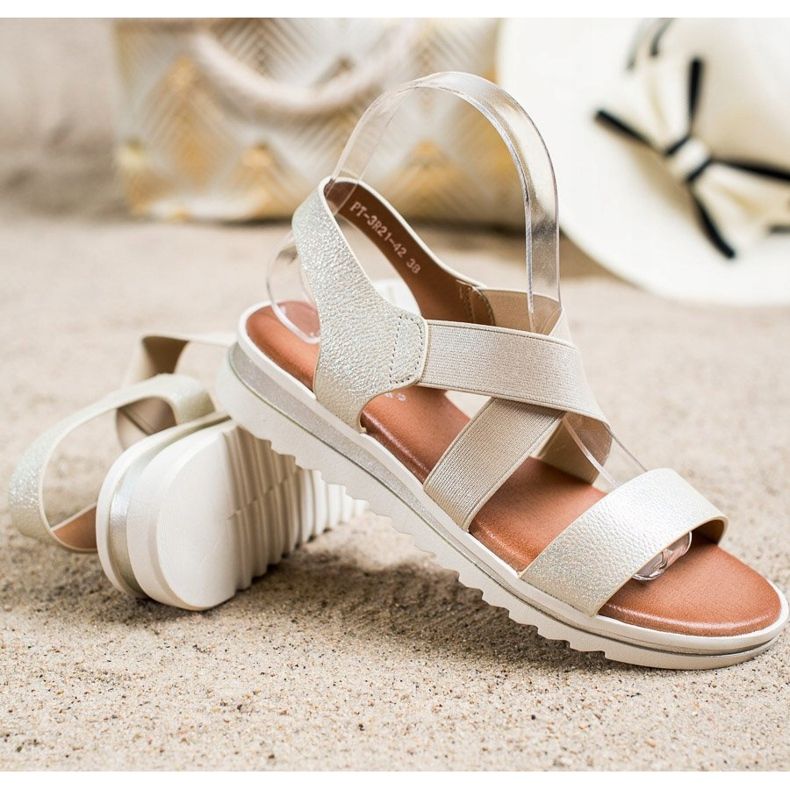 Best Shoes Natikače sa sandalom sa sjajem zlatni 1