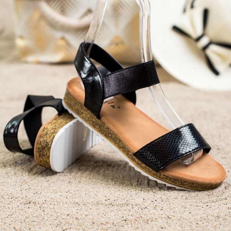 Kayla Sjajne sandale od eko kože crna 1