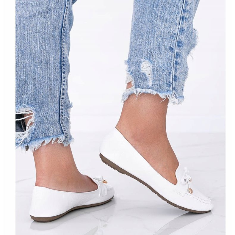 Bijele mokasine u motivu krokodilske kože Miriam bijela 1