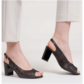 Marco Shoes Marco crne sandale s metalnim uzorkom crna 1