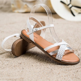 Laura Mode Ležerne sandale bijela 1