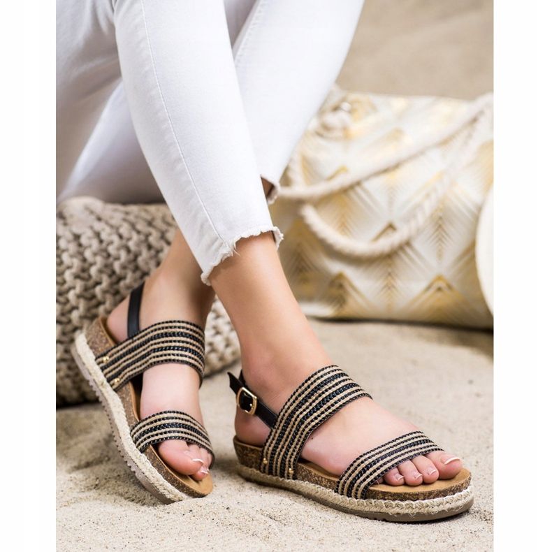 SHELOVET Udobne sandale s kopčom smeđa crna 1