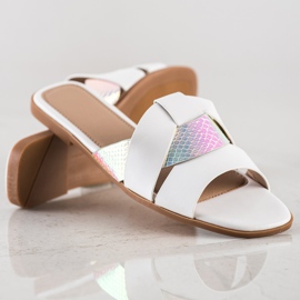 SHELOVET Papuče s Holo umetkom bijela 1