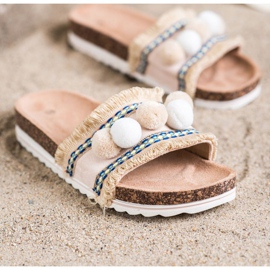 SHELOVET Modne papuče s pomponima bež 1