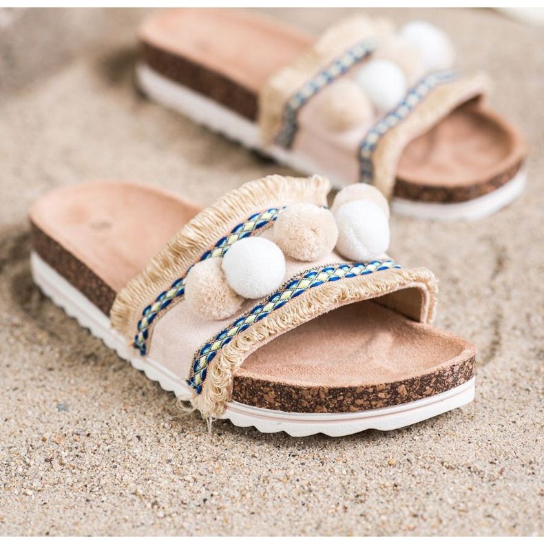 SHELOVET Modne papuče s pomponima bež 1