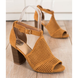 SHELOVET Ugrađene otvorene sandale smeđa 1