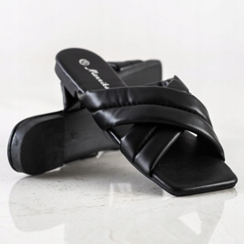 Mannika Udobne papuče od eko kože crna 1