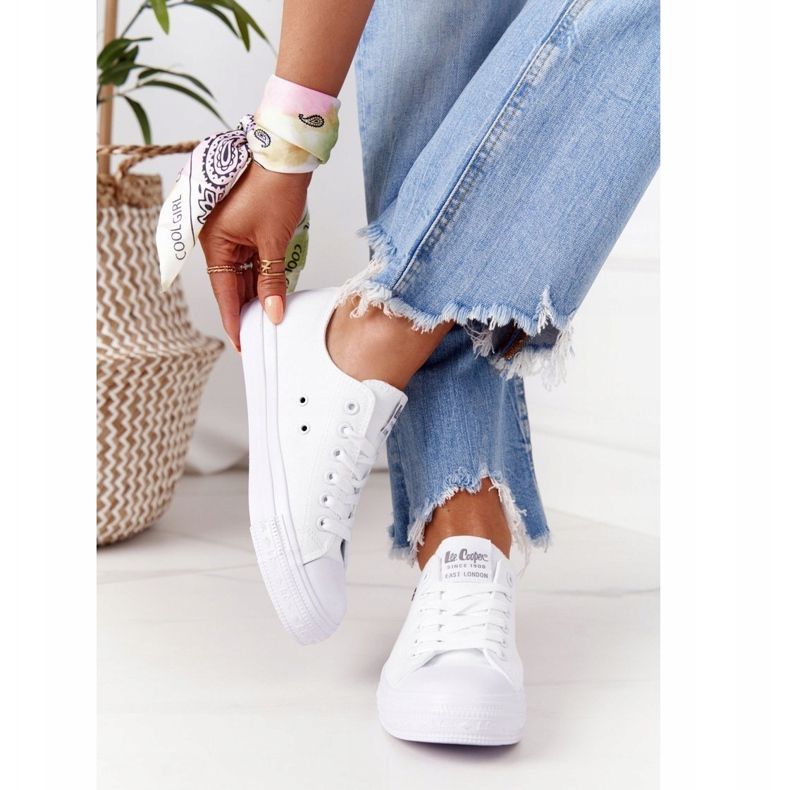 Ženske tenisice Lee Cooper LCW-21-31-0082L Bijele bijela 1