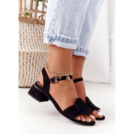 Sandale na visoku petu od antilopa Maciejka 5198A-01 Crna 1