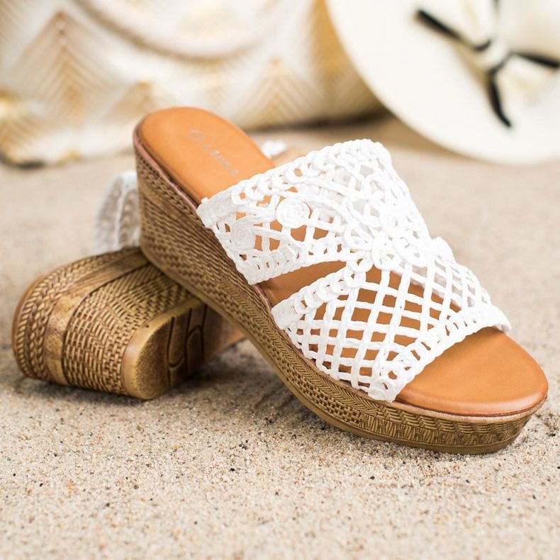 Laura Mode Ažurne papuče na klin bijela 1